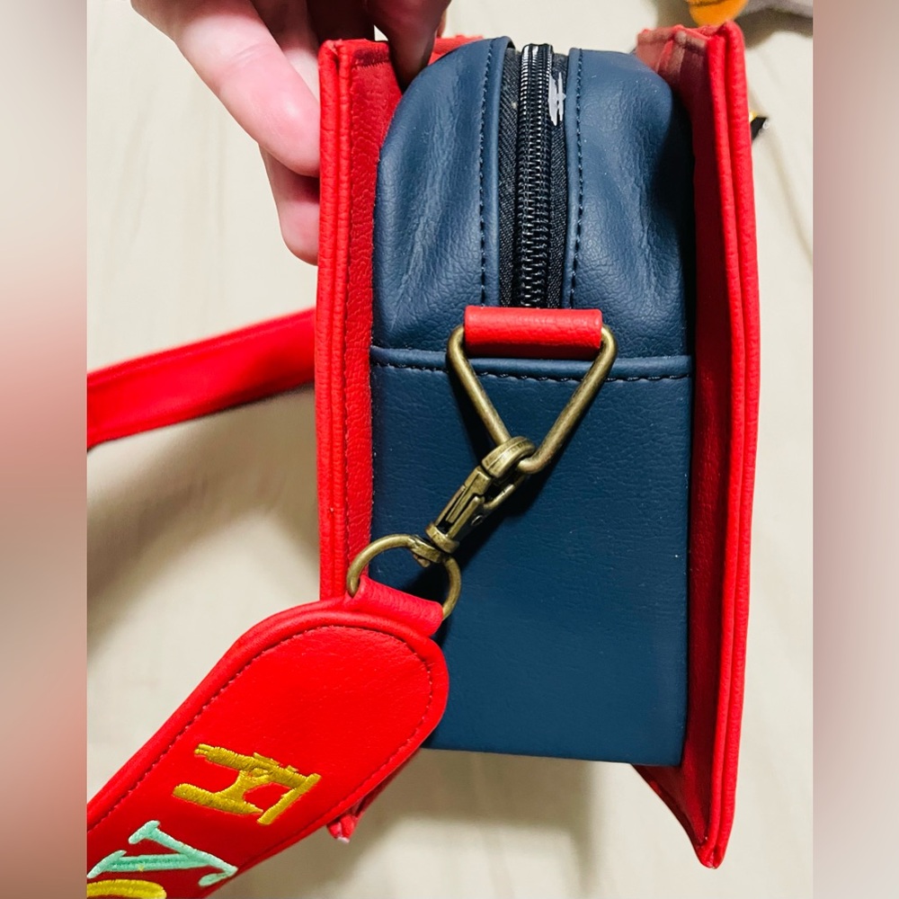 HEREJE Red Women's Bag - Picture 7 of 11